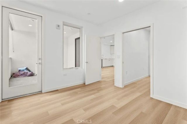 1233 Dunsmuir Avenue 204, Los Angeles, CA 90019