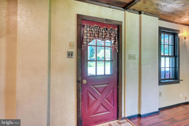363 N GALEN HALL RD, Wernersville, PA 19565