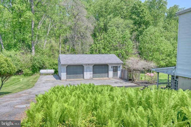 363 N GALEN HALL RD, Wernersville, PA 19565