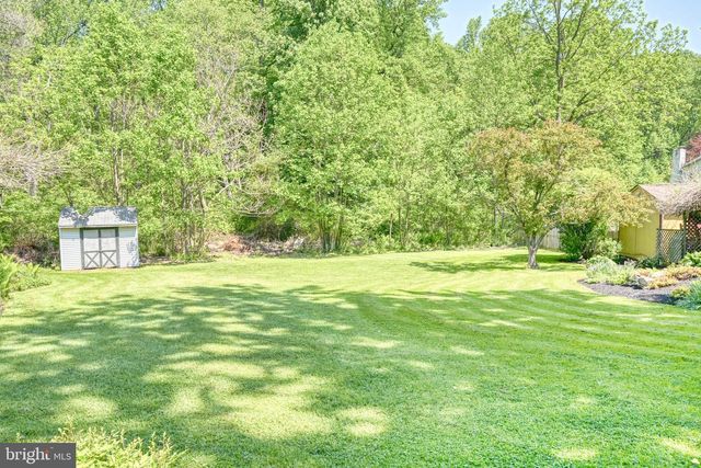 363 N GALEN HALL RD, Wernersville, PA 19565