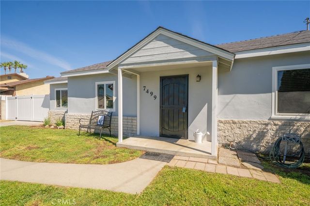 7499 Olive Tree Lane, Highland, CA 92346