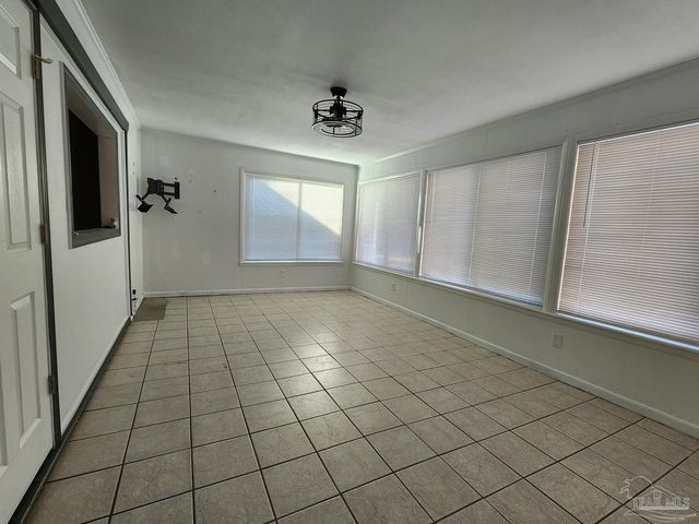 5140 Choctaw Ave, Pensacola, FL 32507