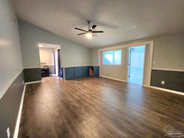 5140 Choctaw Ave, Pensacola, FL 32507