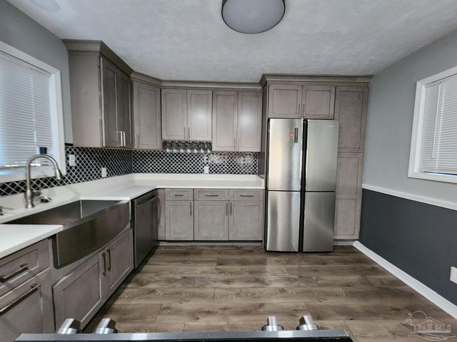 5140 Choctaw Ave, Pensacola, FL 32507