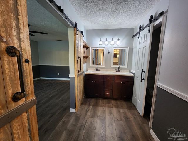 5140 Choctaw Ave, Pensacola, FL 32507