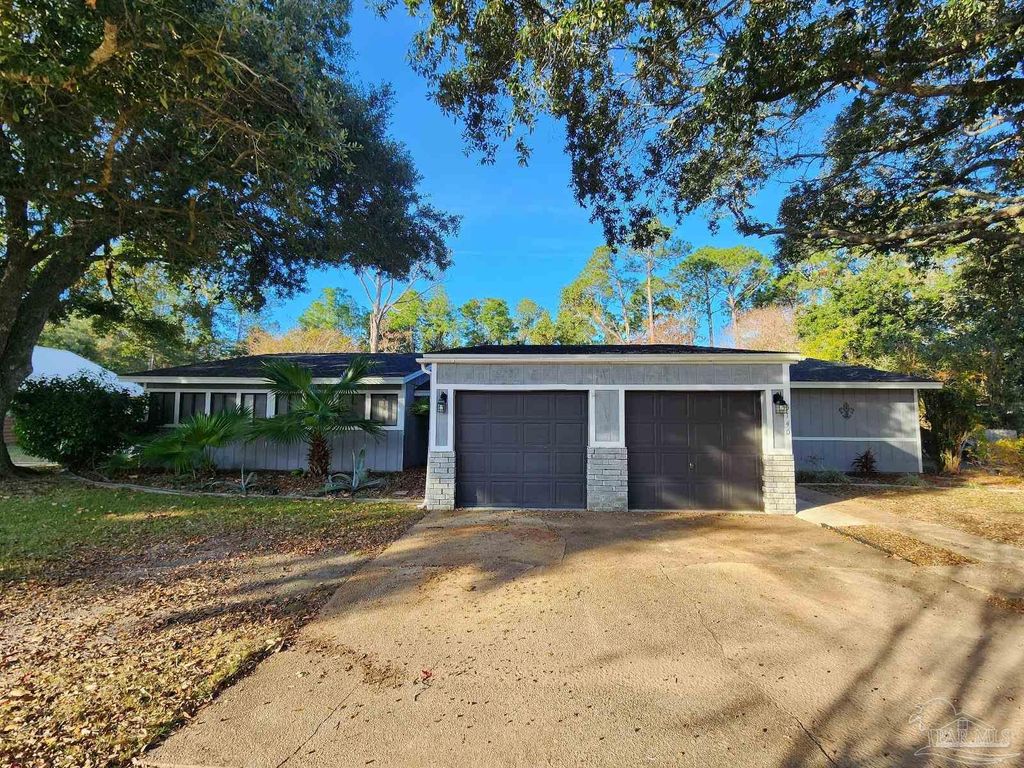 5140 Choctaw Ave, Pensacola, FL 32507