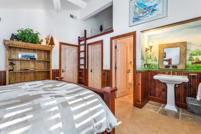 3122 Mountain Links Way, Olympic Valley, CA 96146