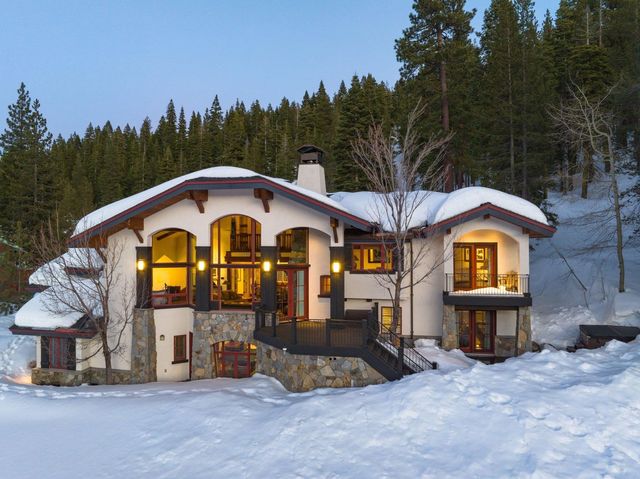 3122 Mountain Links Way, Olympic Valley, CA 96146