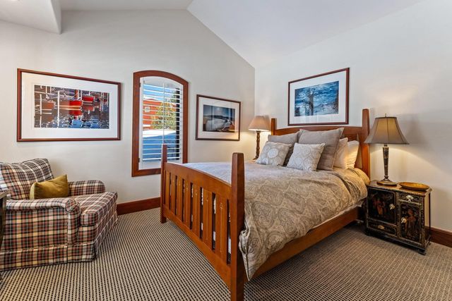 3122 Mountain Links Way, Olympic Valley, CA 96146