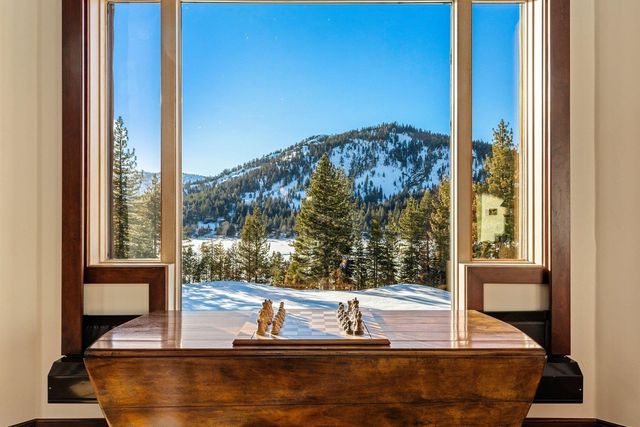 3122 Mountain Links Way, Olympic Valley, CA 96146