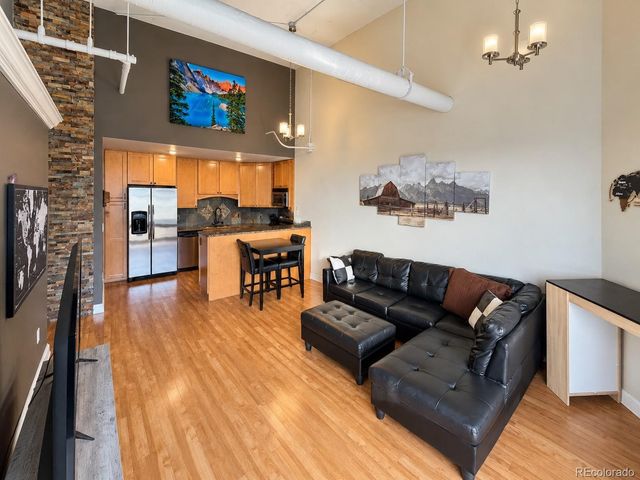 1625 Larimer Street 3202, Denver, CO 80202