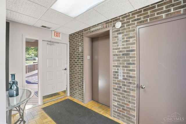 2121 Sutton Avenue, Cincinnati, OH 45230