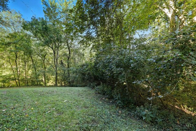 2121 Sutton Avenue, Cincinnati, OH 45230