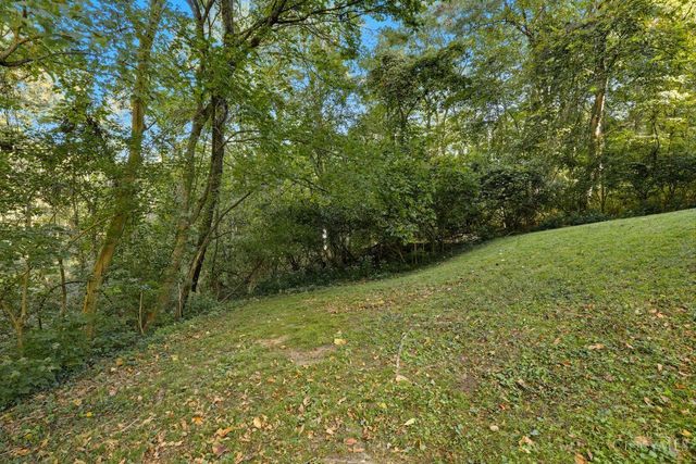 2121 Sutton Avenue, Cincinnati, OH 45230