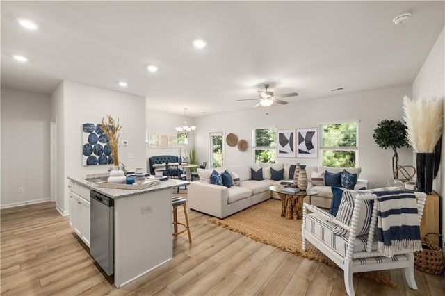 29 Huntley Trace 4, Hoschton, GA 30548