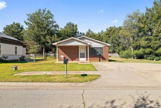 221 N L Avenue, El Reno, OK 73036