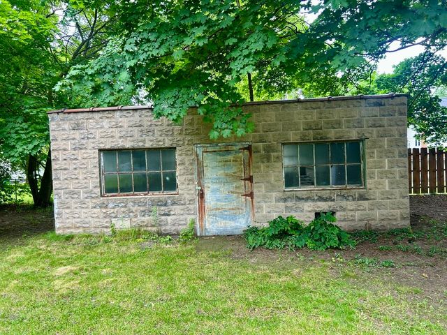 220 W Beech Street, Gladwin, MI 48624
