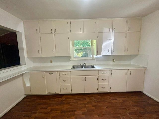 220 W Beech Street, Gladwin, MI 48624