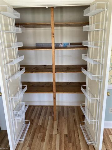 205 Tree Fern DR, Chesapeake, VA 23322