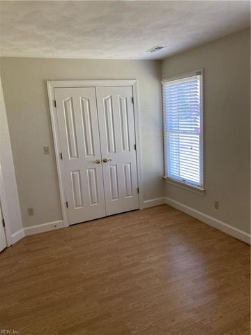 205 Tree Fern DR, Chesapeake, VA 23322