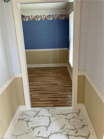 205 Tree Fern DR, Chesapeake, VA 23322