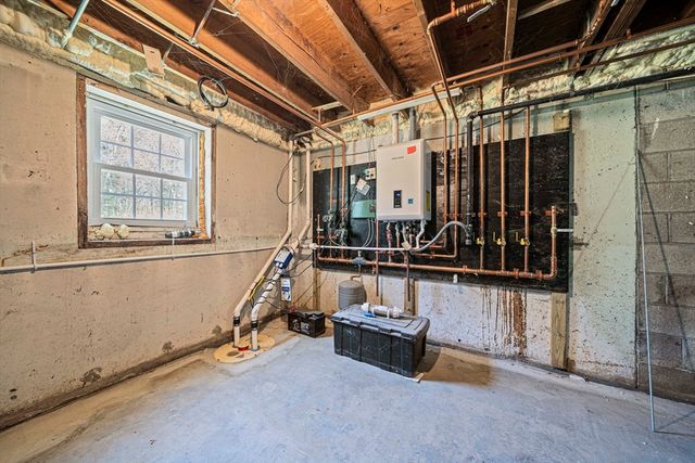 457 South St, Bridgewater, MA 02324