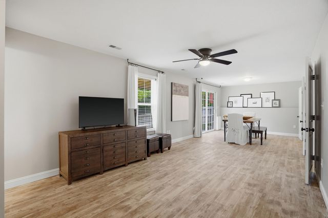 5211 GASCONADE DR, Columbia, MO 65202