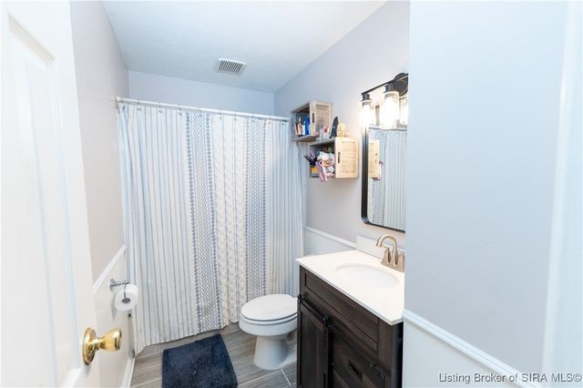 313 Fairwood Drive, Jeffersonville, IN 47130