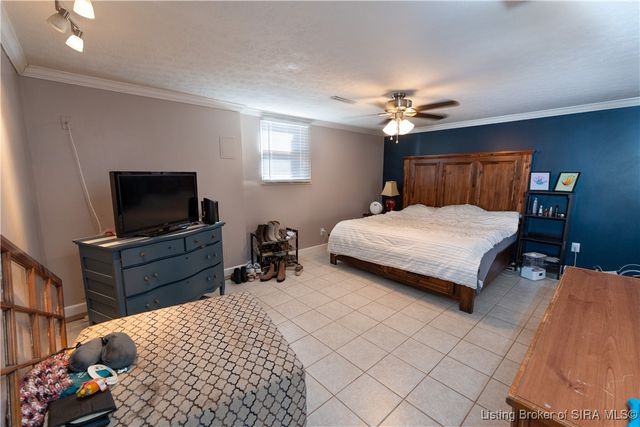 313 Fairwood Drive, Jeffersonville, IN 47130