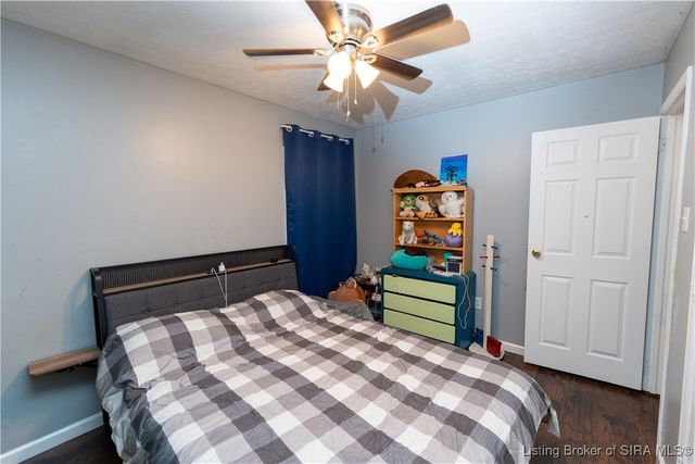 313 Fairwood Drive, Jeffersonville, IN 47130