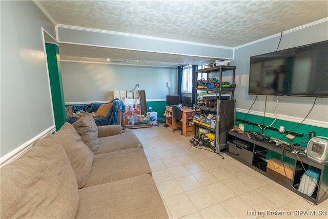 313 Fairwood Drive, Jeffersonville, IN 47130