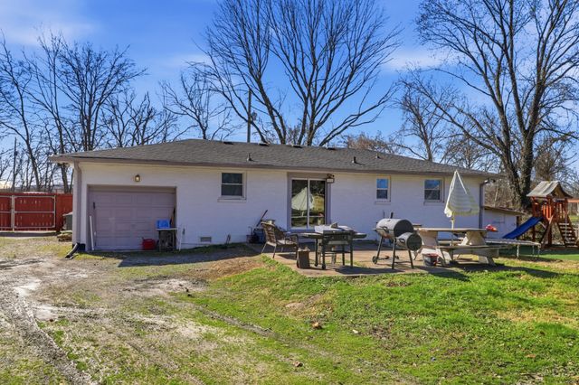 886 Reeves Rd, Antioch, TN 37013