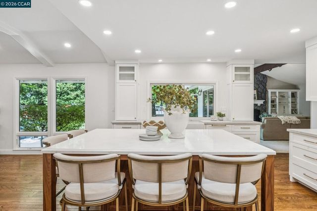 27 Shawn Ct, Alamo, CA 94507