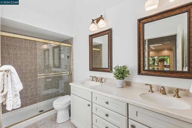 27 Shawn Ct, Alamo, CA 94507