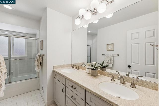 27 Shawn Ct, Alamo, CA 94507