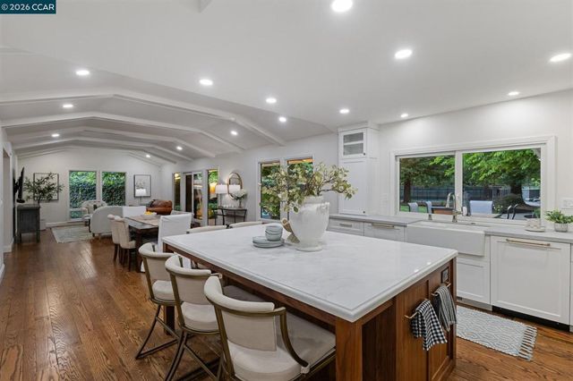 27 Shawn Ct, Alamo, CA 94507