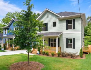 1098 WEDGEWOOD NW Drive, Atlanta, GA 30318