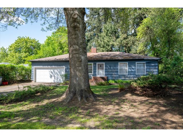 237 MYOAK Dr, Eugene, OR 97404