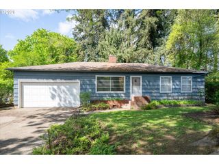 237 MYOAK Dr, Eugene, OR 97404
