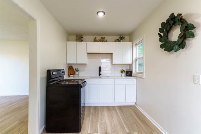 1353 N PERSHING AVE, Wichita, KS 67208