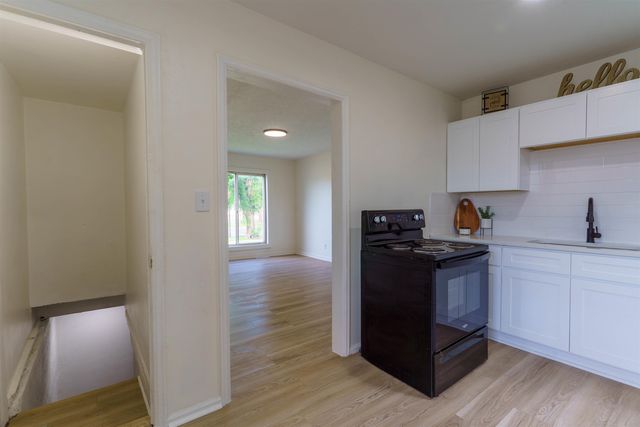 1353 N PERSHING AVE, Wichita, KS 67208