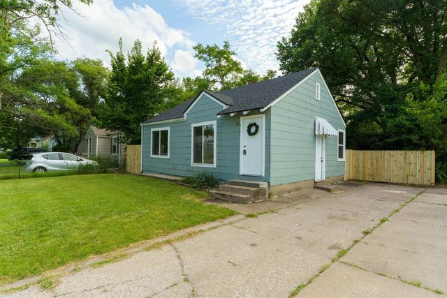 1353 N PERSHING AVE, Wichita, KS 67208