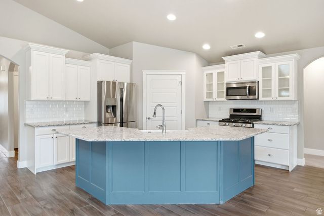1917 N FARMINGTON HOLLOW CIR, Farmington, UT 84025