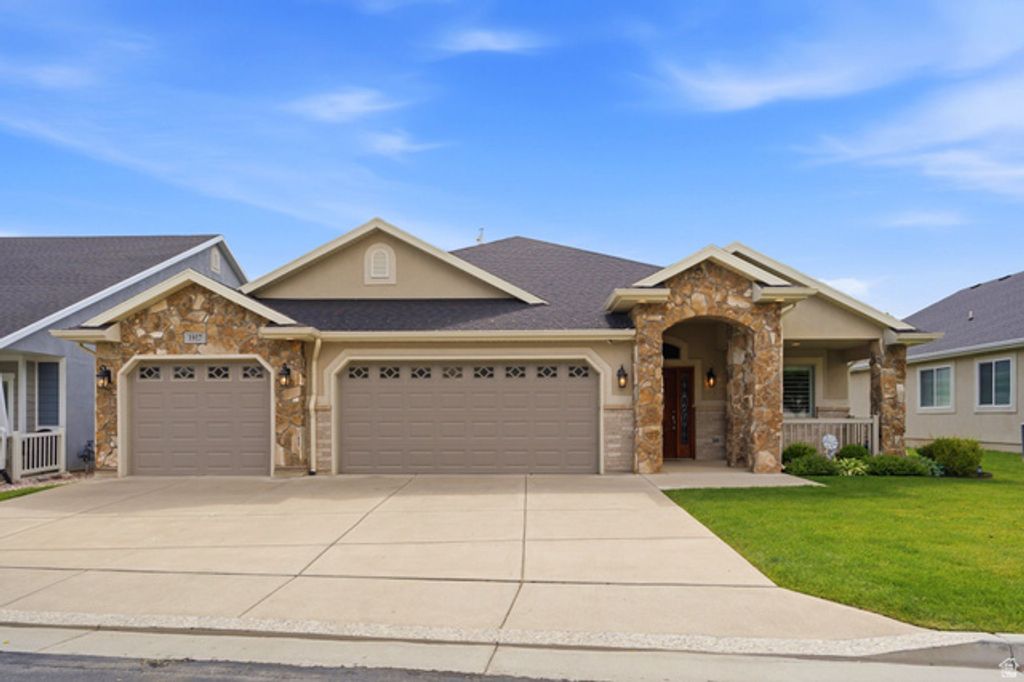 1917 N FARMINGTON HOLLOW CIR, Farmington, UT 84025