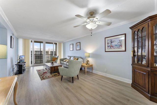 8 N Royal Palm Way 6040, Boca Raton, FL 33432