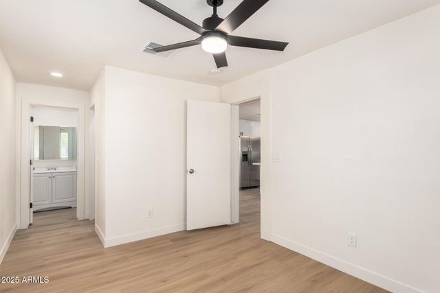 4013 W NANCY Lane, Phoenix, AZ 85041