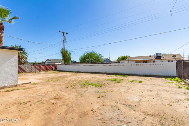 4013 W NANCY Lane, Phoenix, AZ 85041