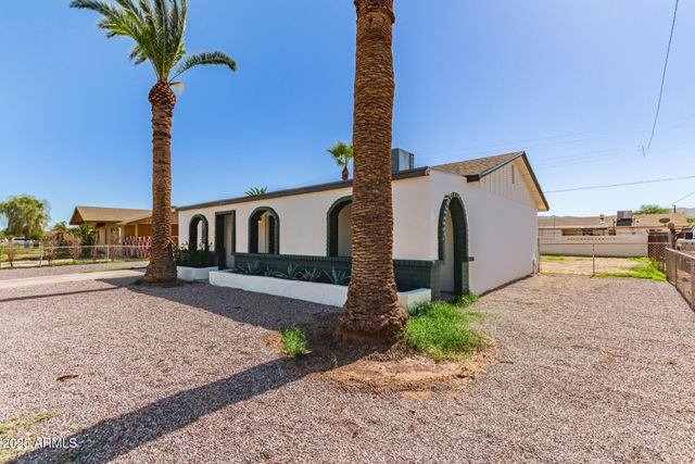 4013 W NANCY Lane, Phoenix, AZ 85041