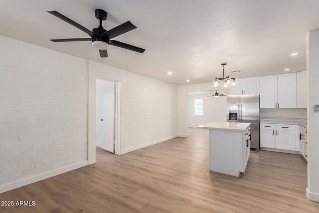 4013 W NANCY Lane, Phoenix, AZ 85041