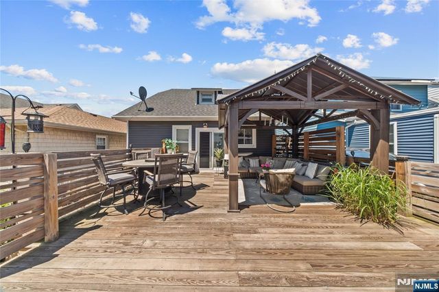 22 William Street, North Arlington, NJ 07031